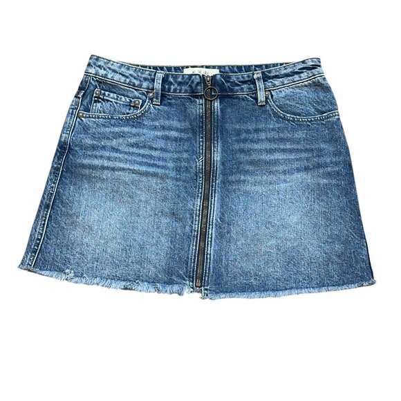 We The Free Dresses & Skirts - We The Free People Zip It Up Mini Denim Skirt Size 29 Raw Hem Cotton Summer